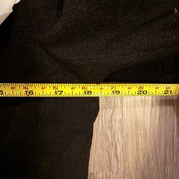 Chanel Black Collarless Jacket and Skirt Set - Picture 16 of 16